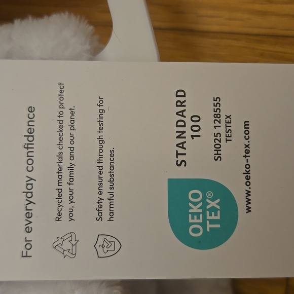 NWT--Baby's First Christmas White Blanket - Picture 4 of 4